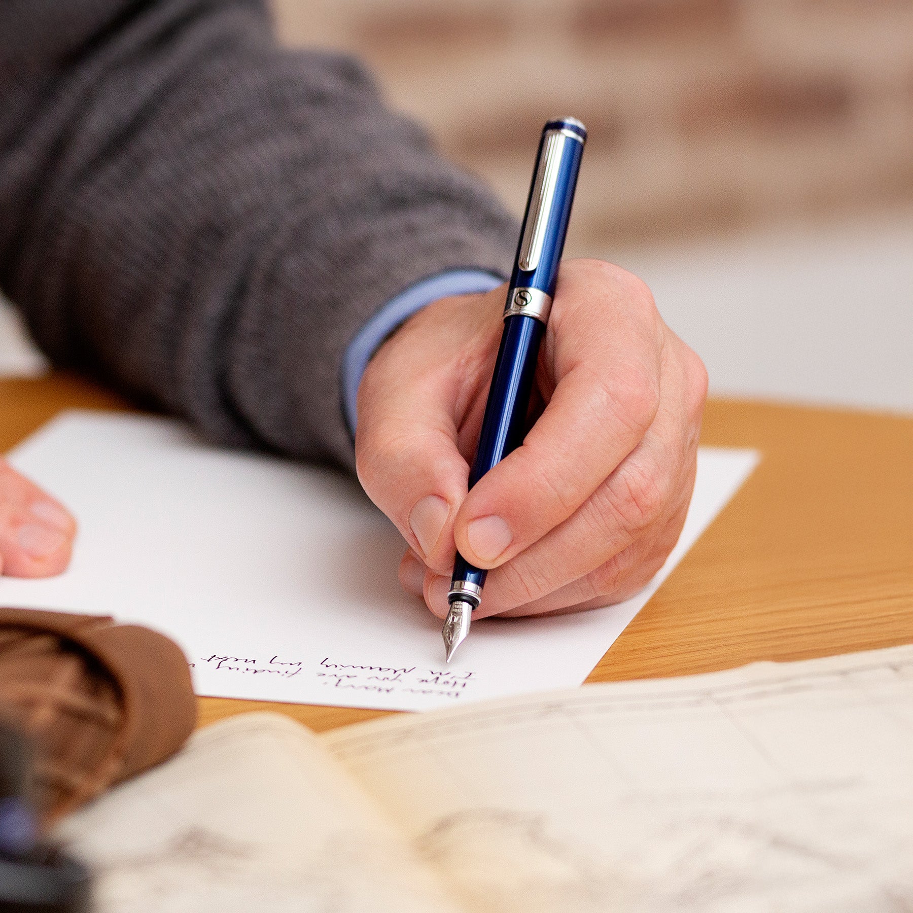 Scriveiner Classic Midnight Blue Fountain Pen - Fine Nib