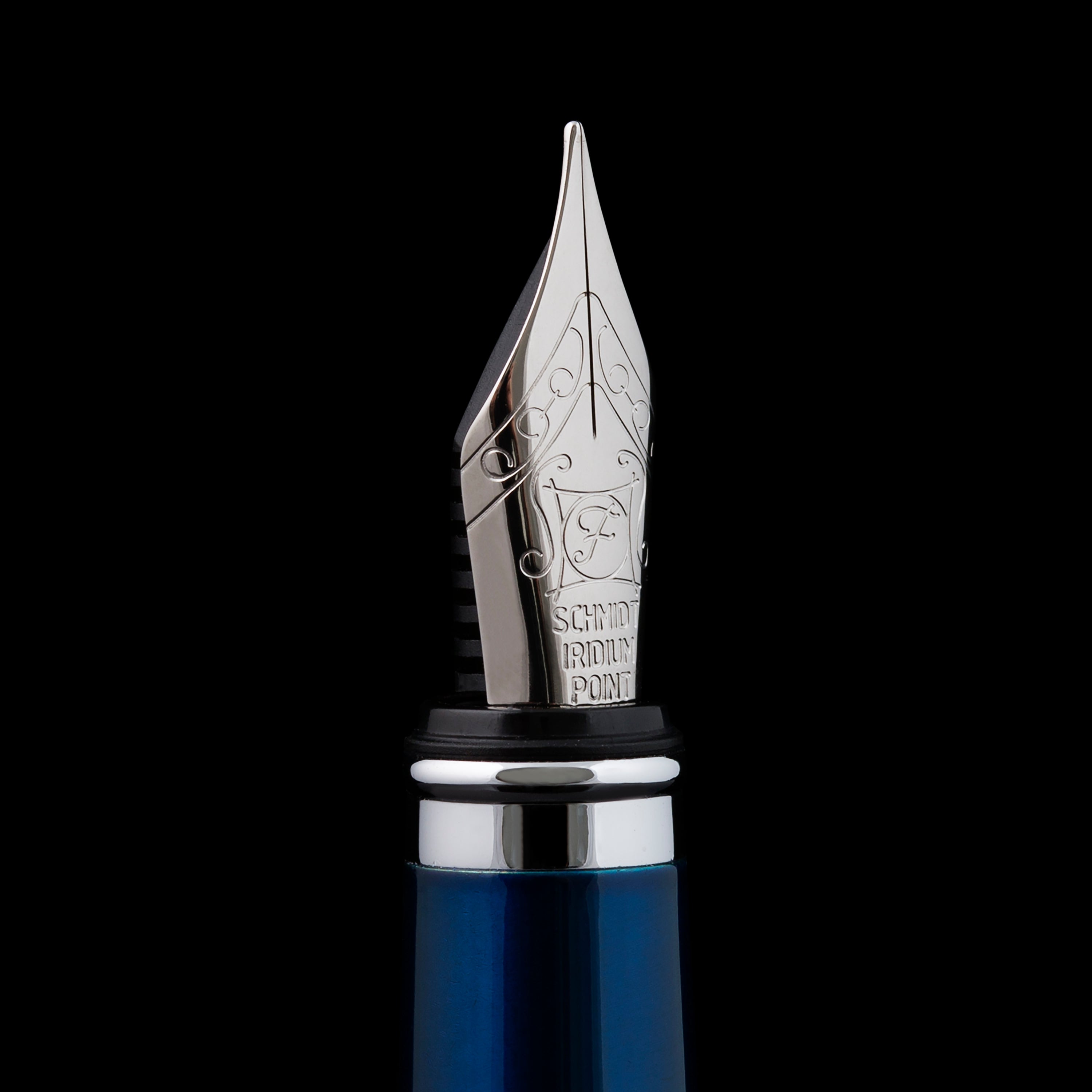 Scriveiner Classic Midnight Blue Lacquer fountain Pen - Fine Nib
