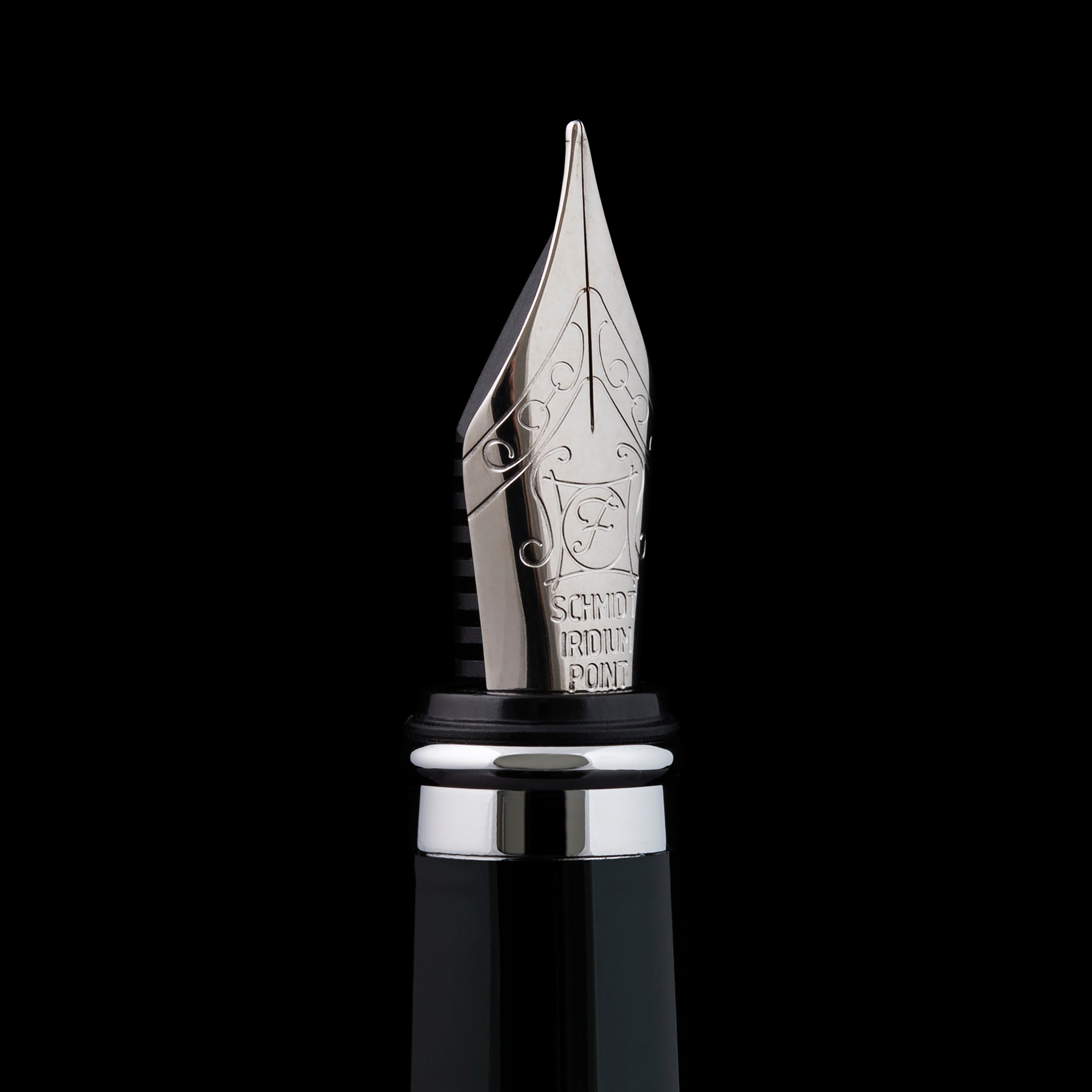 Classic Black Green Fountain Pen - Fine Nib