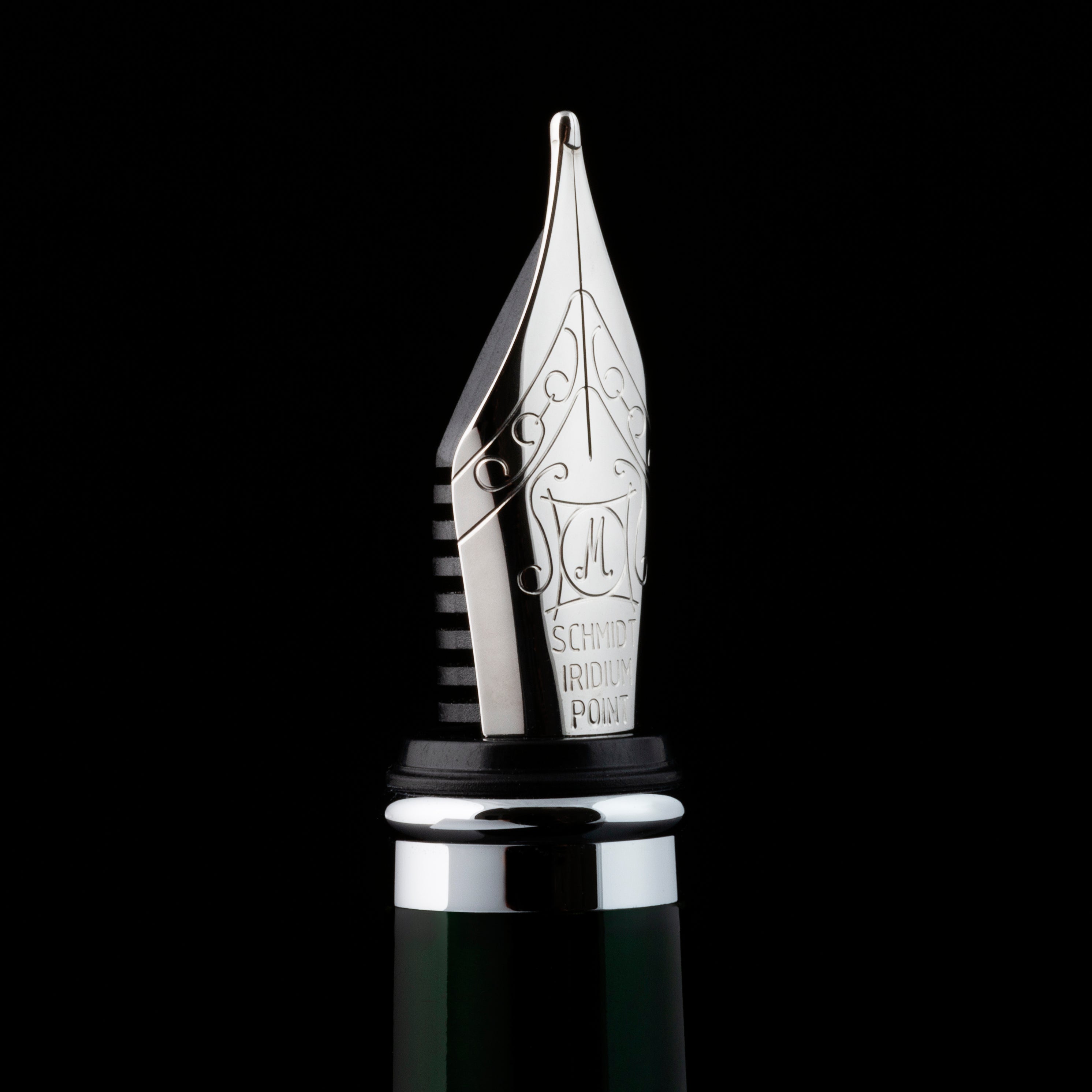 Classic Black Green Fountain Pen - Medium Nib